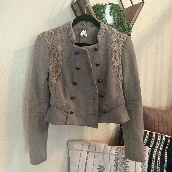 EUC Free People + We The Free Victorian Lace Peplum Military Jacket Size 2 - Picture 11 of 15